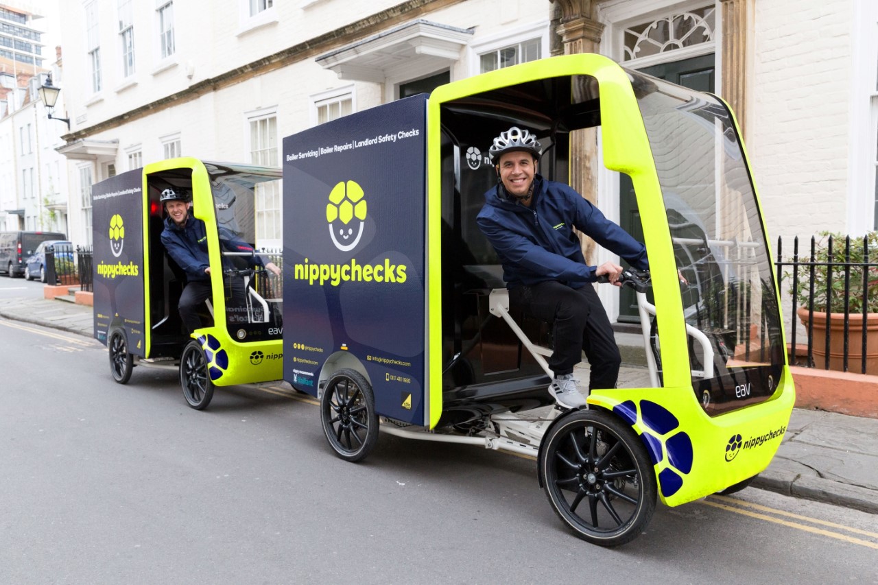 PLUMBERS ON BIKES HIT THE STREETS OF BRISTOL AS NIPPYCHECKS LAUNCHES