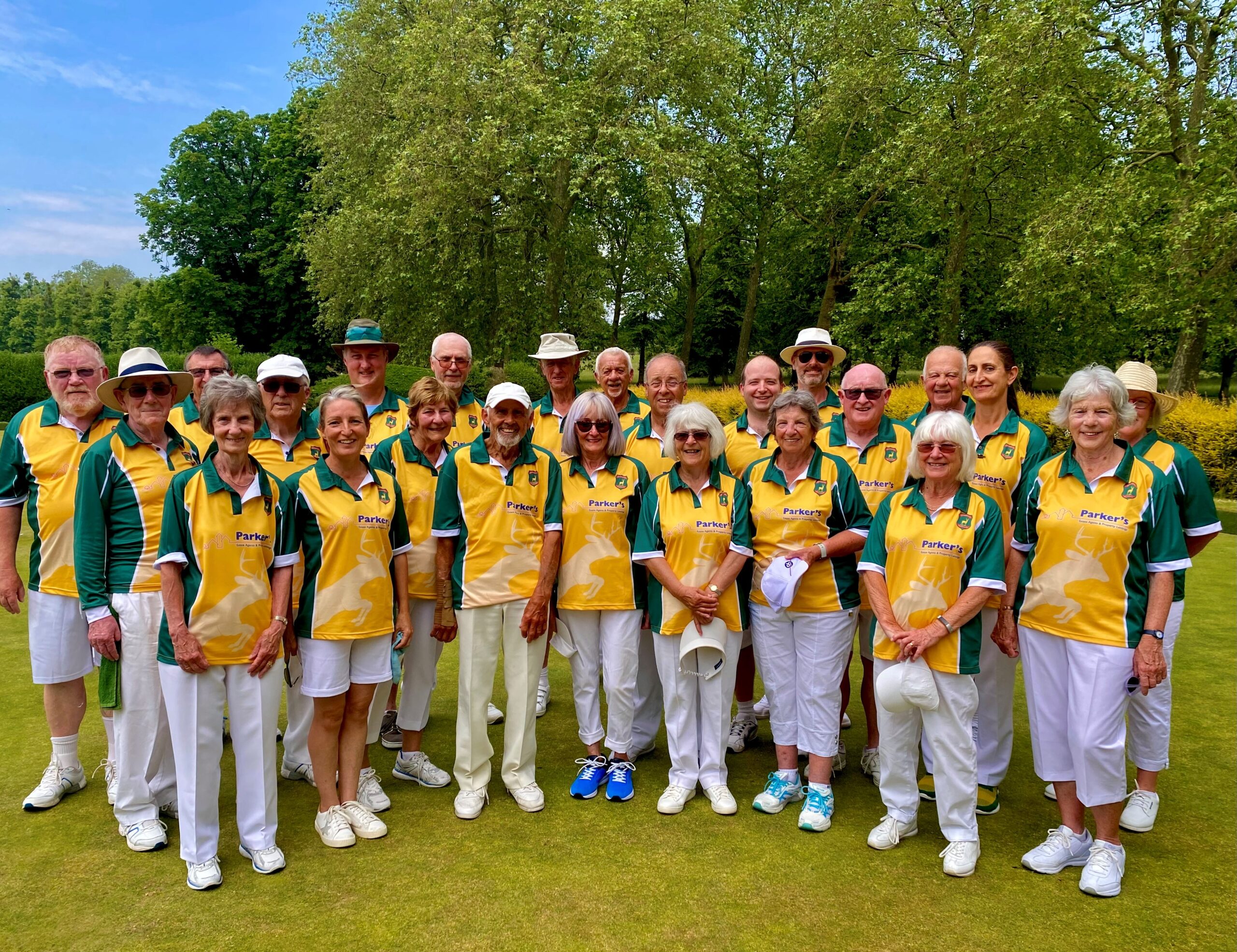 Bowls club thriving in colourful new shirts thanks to local business