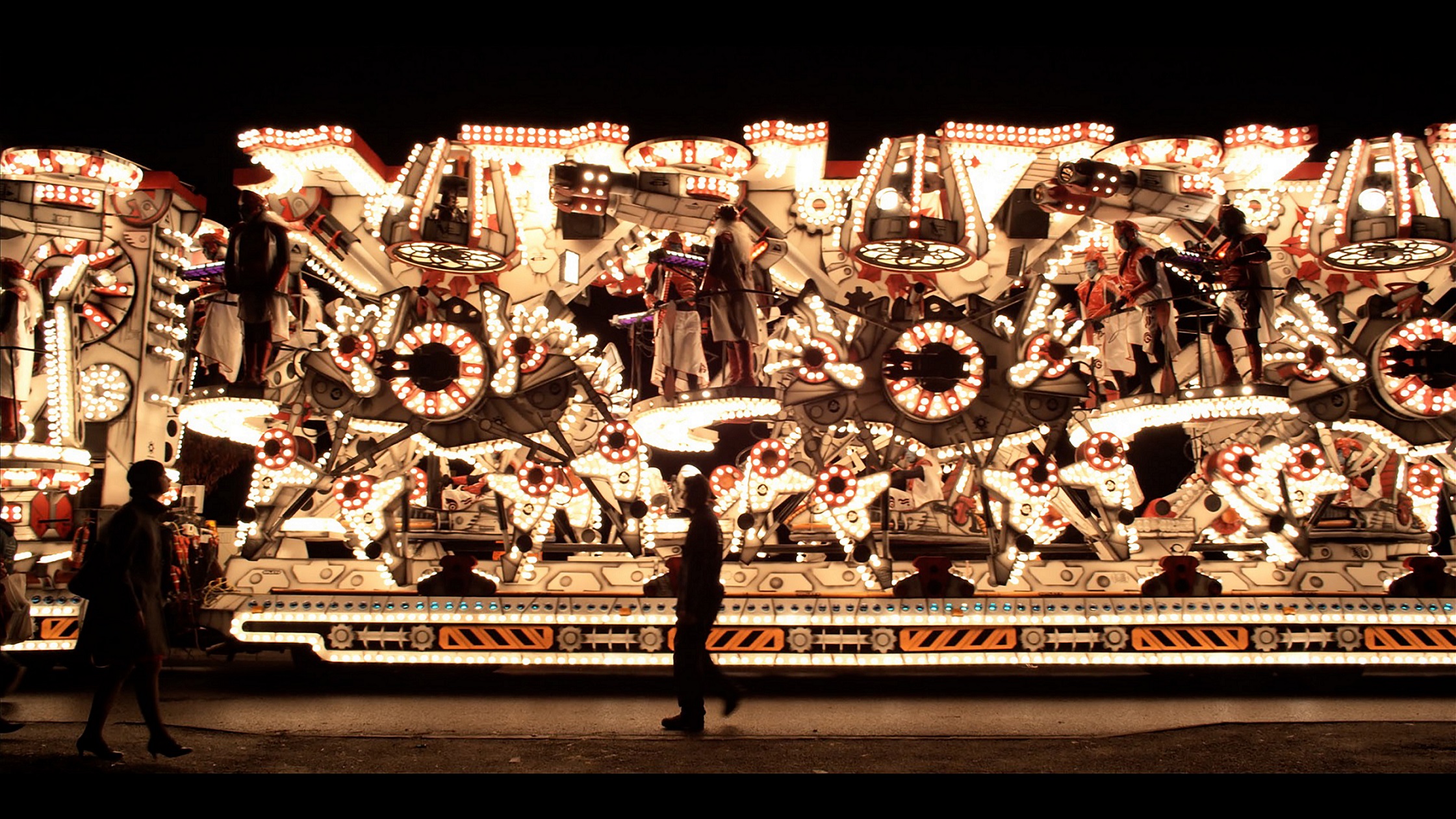LEADING LIGHT IN BRITISH VIDEO ART STAGES MAJOR EXHIBITION IN BATH