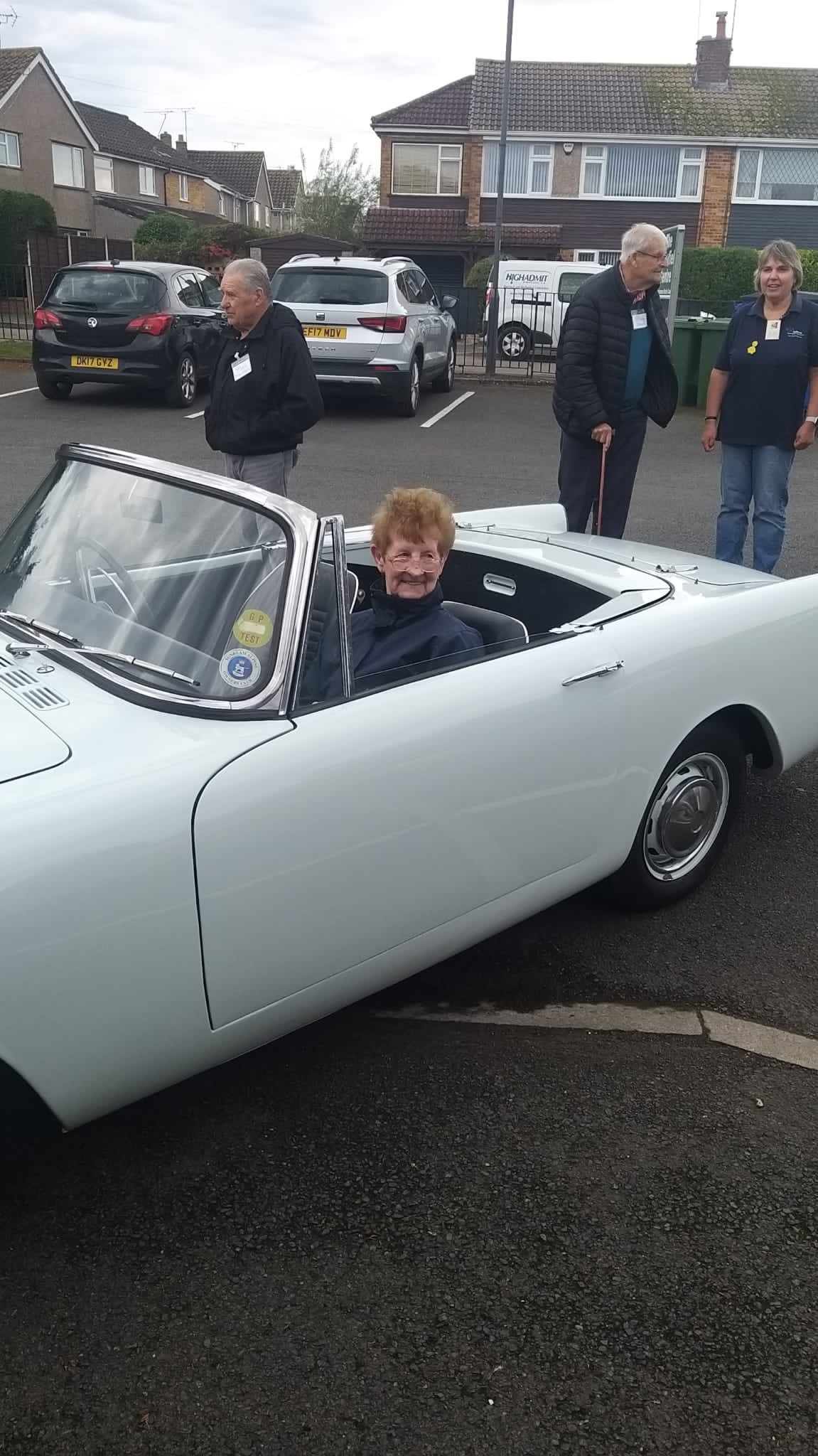Bristol dementia patient visited by classic vehicle