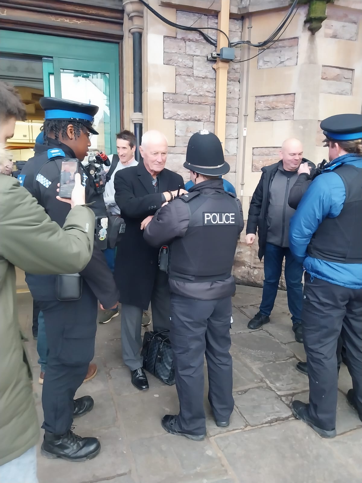 Snooker stars arrested….. in the name of charity.