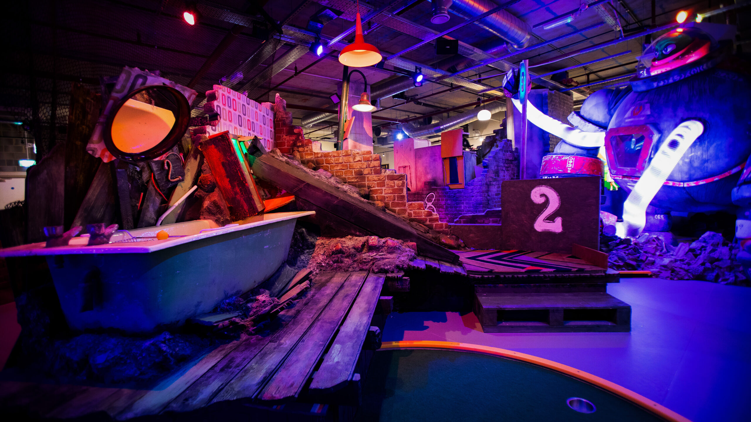 AL_Bournemouth-8 Edited MULLIGANS BRISTOL REVEALS INSECTS AND THE HEAT ARE THE UK’S BIGGEST BUGBEARS THIS SUMMER