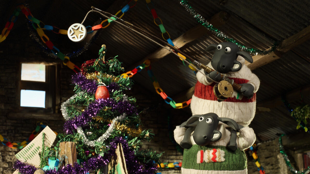 haun the Sheep encourages schools and youth groups to sign up and take part in Save the Children’s Christmas Jumper Day
