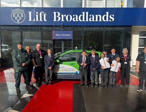Lift Broadlands school students learn lifesaving skills